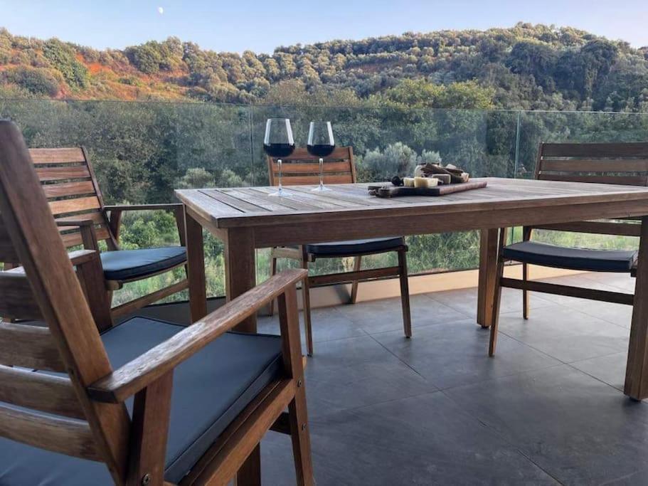 Ek Ornelakis, Luxury Country House With Jacuzzi Chania  Exterior foto